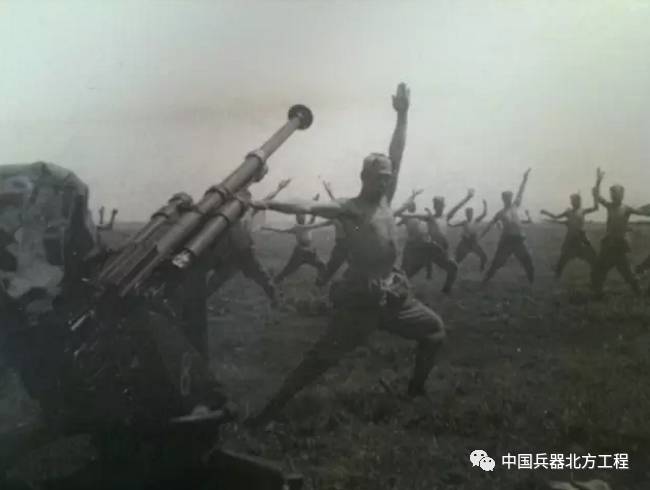 学生跳的广播体操_程潇跳学生广播体操_学校体操广播叫啥名